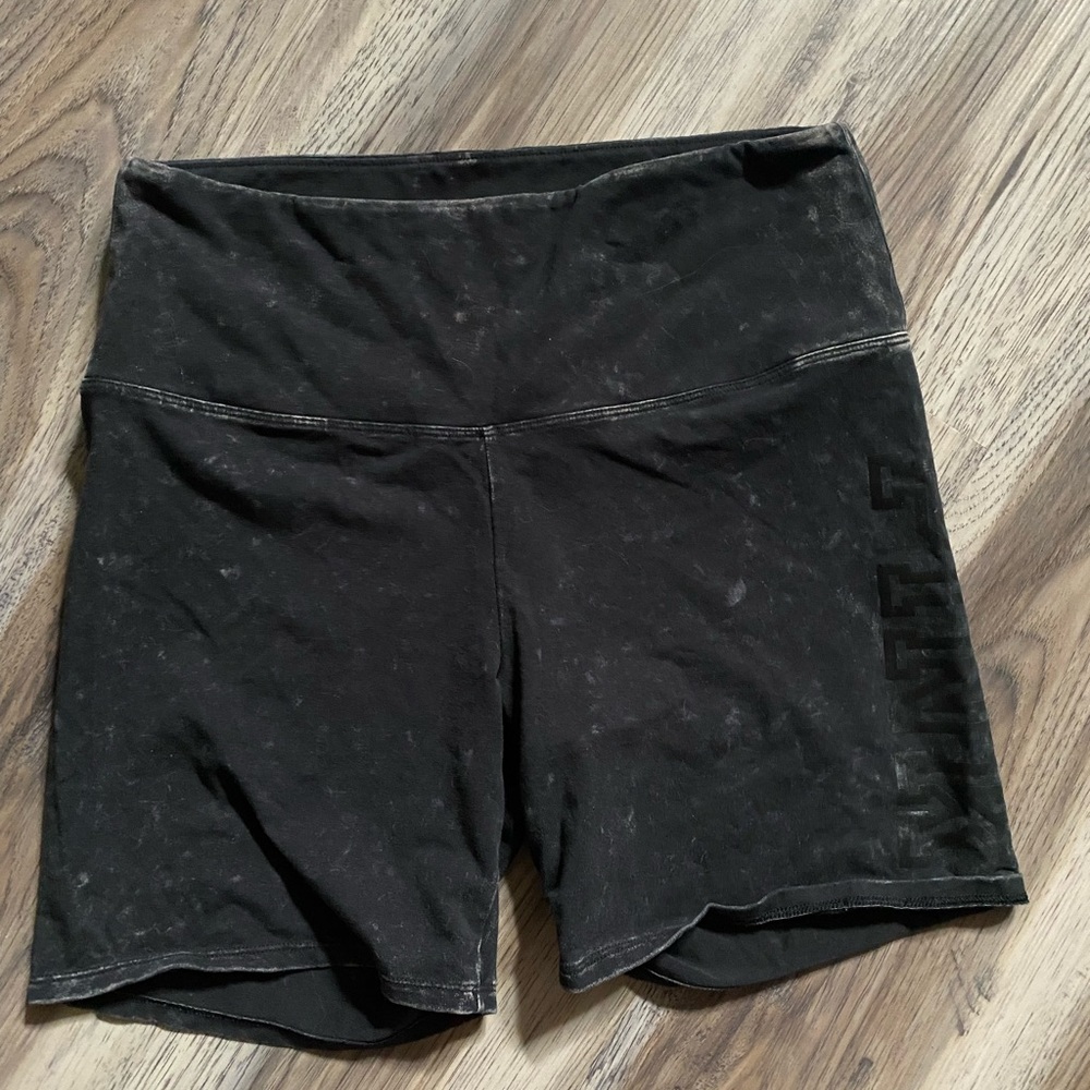 Victoria Secret Pink biker shorts size large